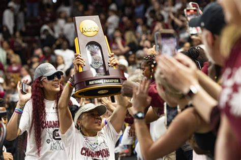 ncaa basketball odds to win national championship|Dawn Staley, national champion Gamecocks invited to White House.